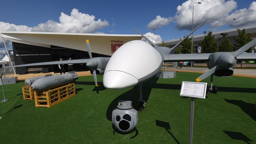 Nga âm thầm thử nghiệm UAV hai động cơ hạng nặng Sirius - Ảnh 10.