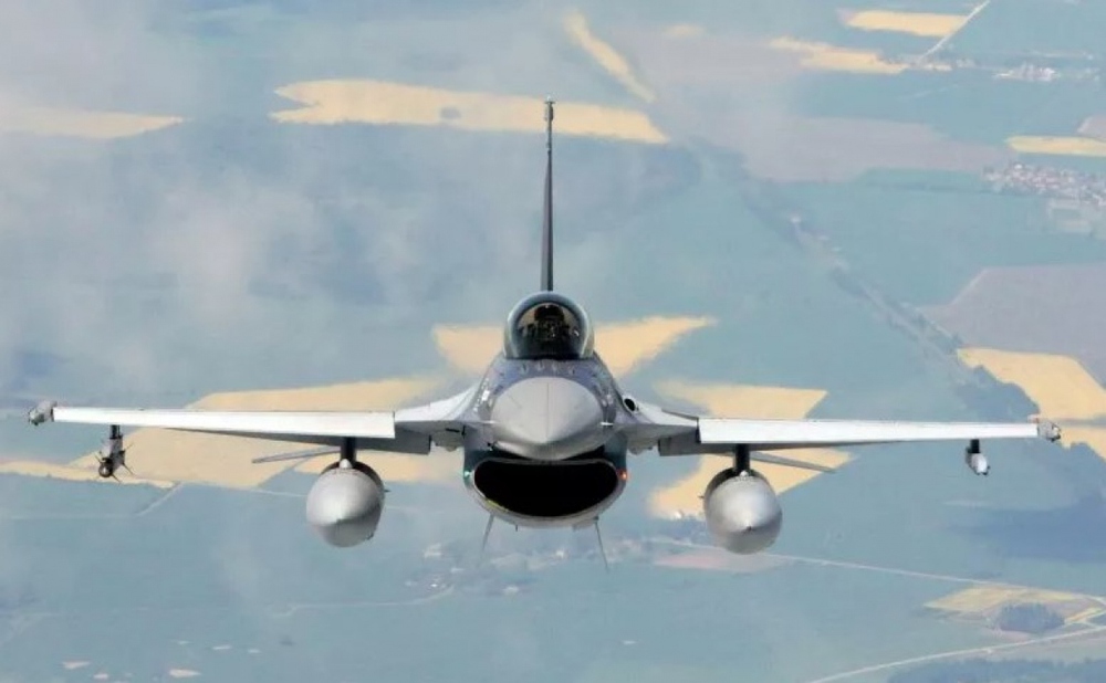 Phương Tây cung cấp tiêm kích F-16 cho Ukraine, “giới hạn đỏ” của Nga bị thách thức - Ảnh 2.