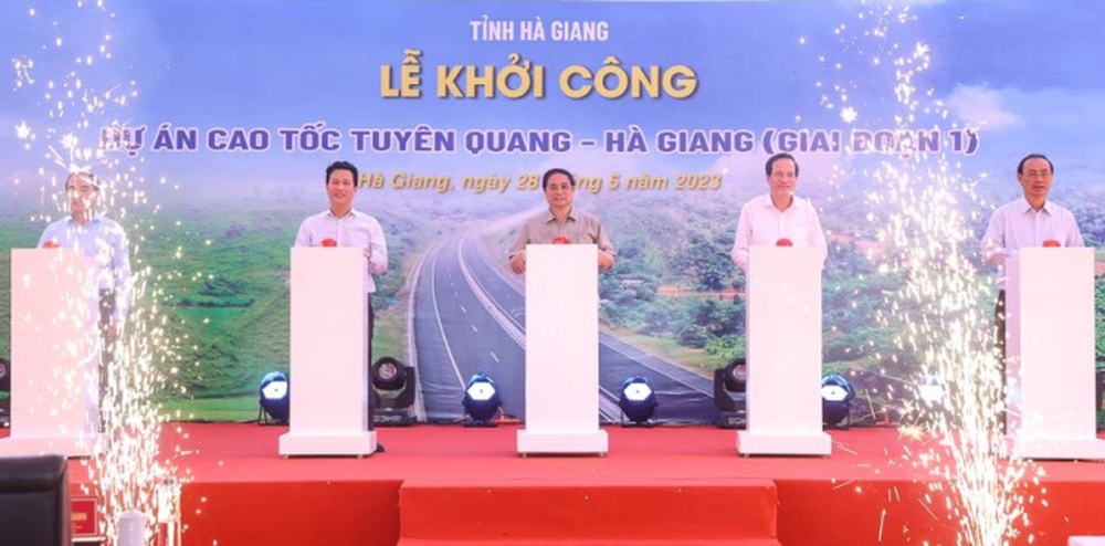 Khởi công tuyến cao tốc 10.000 tỷ đồng nối Tuyên Quang - Hà Giang - Ảnh 1.