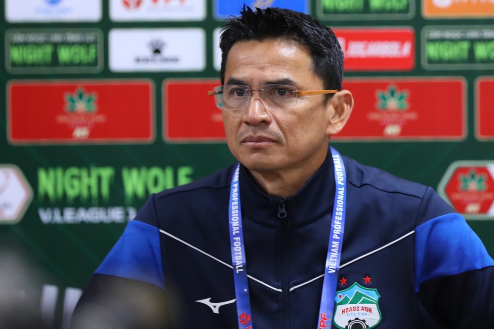 Sau lời gan ruột của HLV Kiatisuk, HAGL sẽ đối mặt với Hà Nội FC như thế nào? - Ảnh 1.