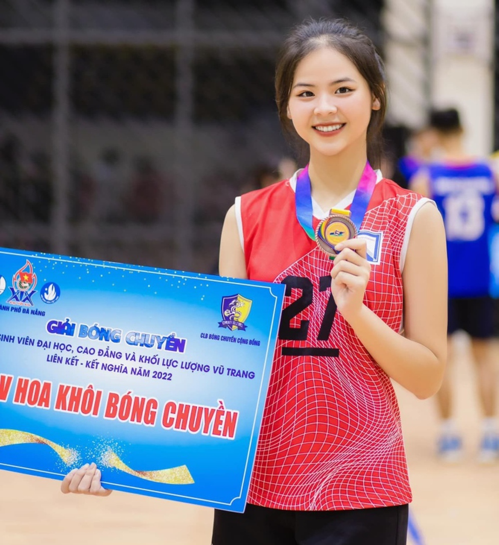 Hot girl bóng chuyền vào chung khảo Hoa hậu thế giới Việt Nam 2023 - Ảnh 8.