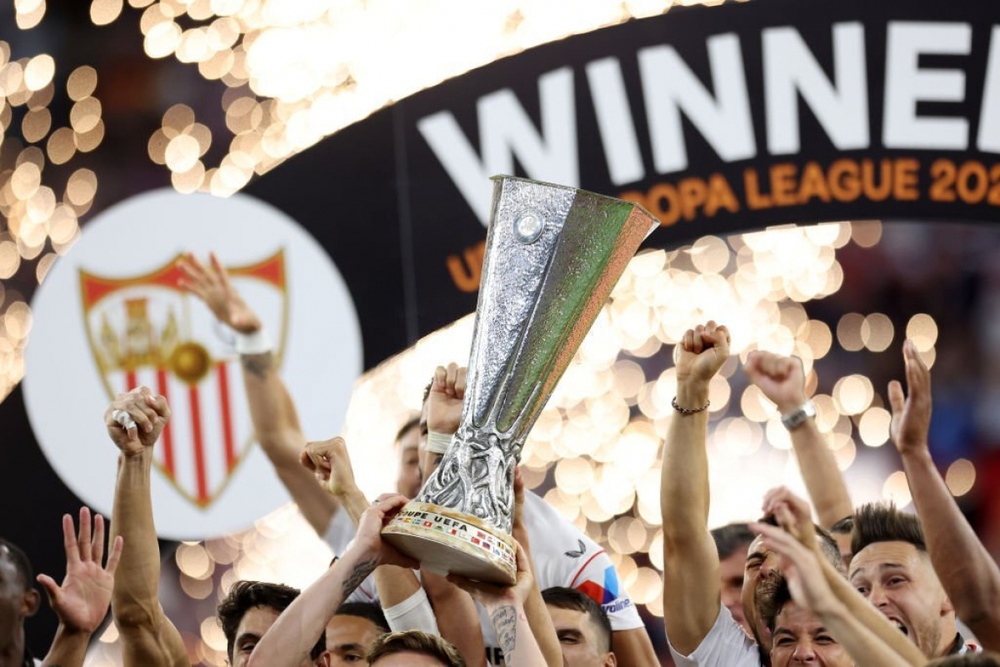 Khoảnh khắc Sevilla nâng cao chức vô địch Europa League lần thứ 7 trong lịch sử - Ảnh 10.