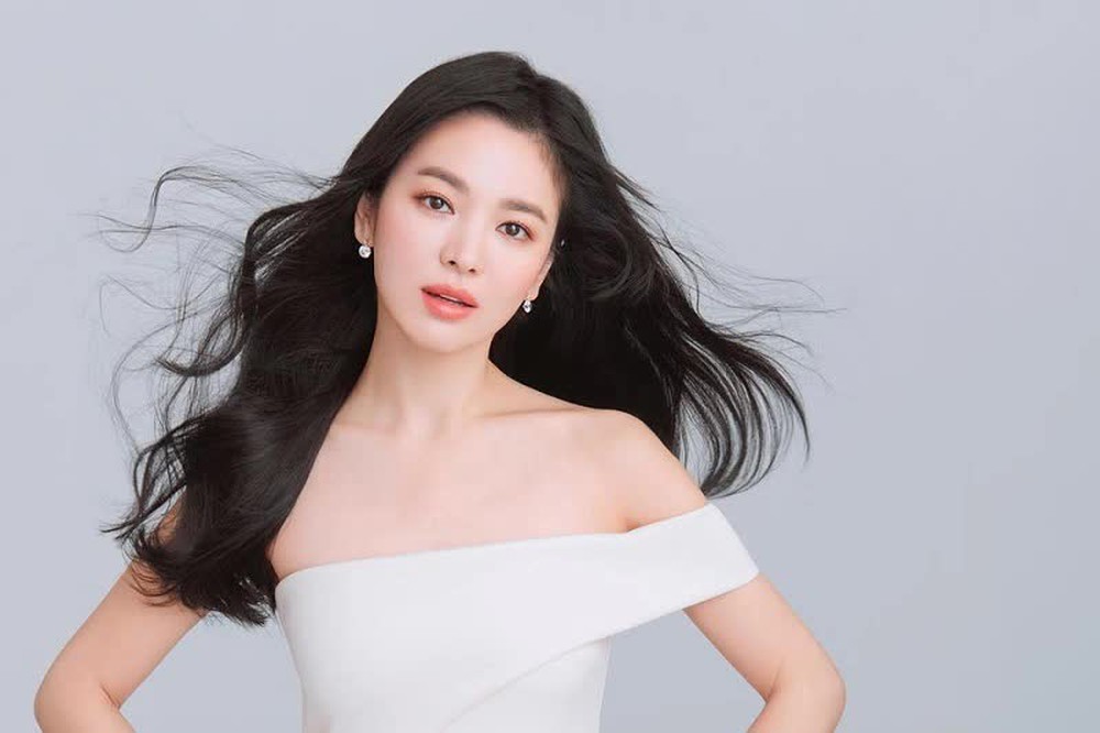 Song Hye Kyo công khai ảnh chưa chỉnh sửa, bạn thân nhận xét: Cứ tóc dài là xinh rồi - Ảnh 6.