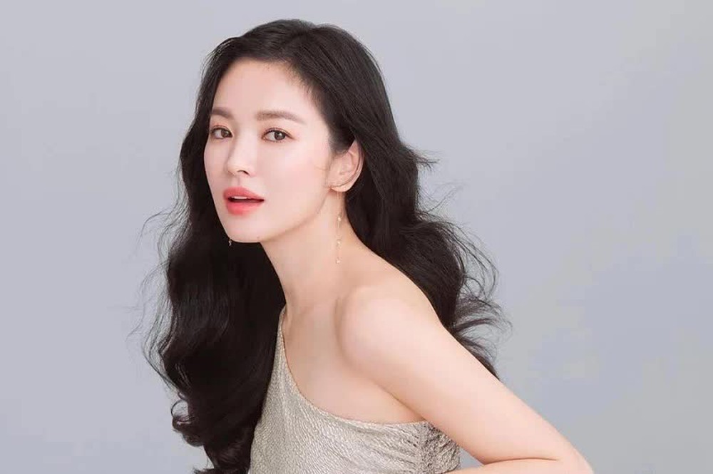 Song Hye Kyo công khai ảnh chưa chỉnh sửa, bạn thân nhận xét: Cứ tóc dài là xinh rồi - Ảnh 3.