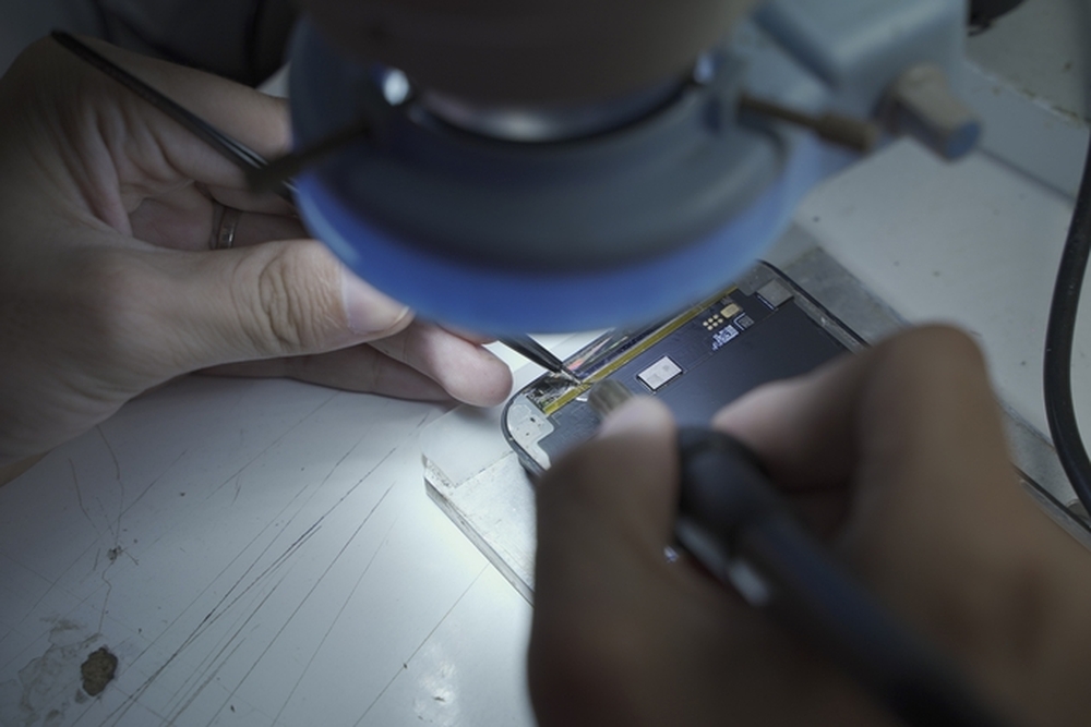 Tin vui cho người dùng iPhone 13 Pro/Pro Max bị lỗi màn hình
