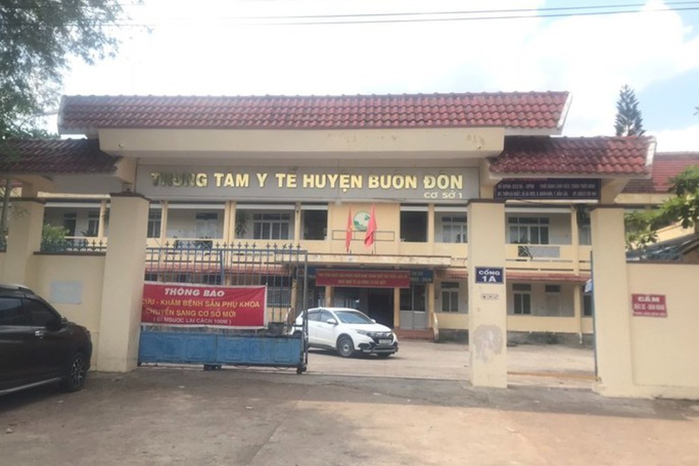 Hàng chục người nhập viện sau khi ăn đám cưới
