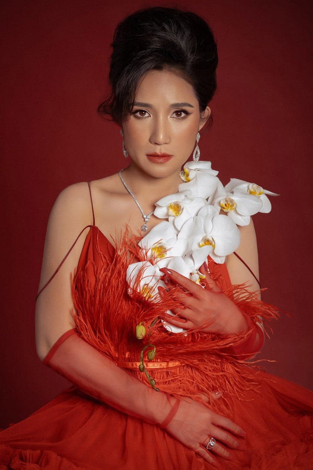 NSƯT C&aacute;t Tường tiết lộ 6 ti&ecirc;u ch&iacute; chọn bạn trai ở tuổi 46 - Ảnh 1.