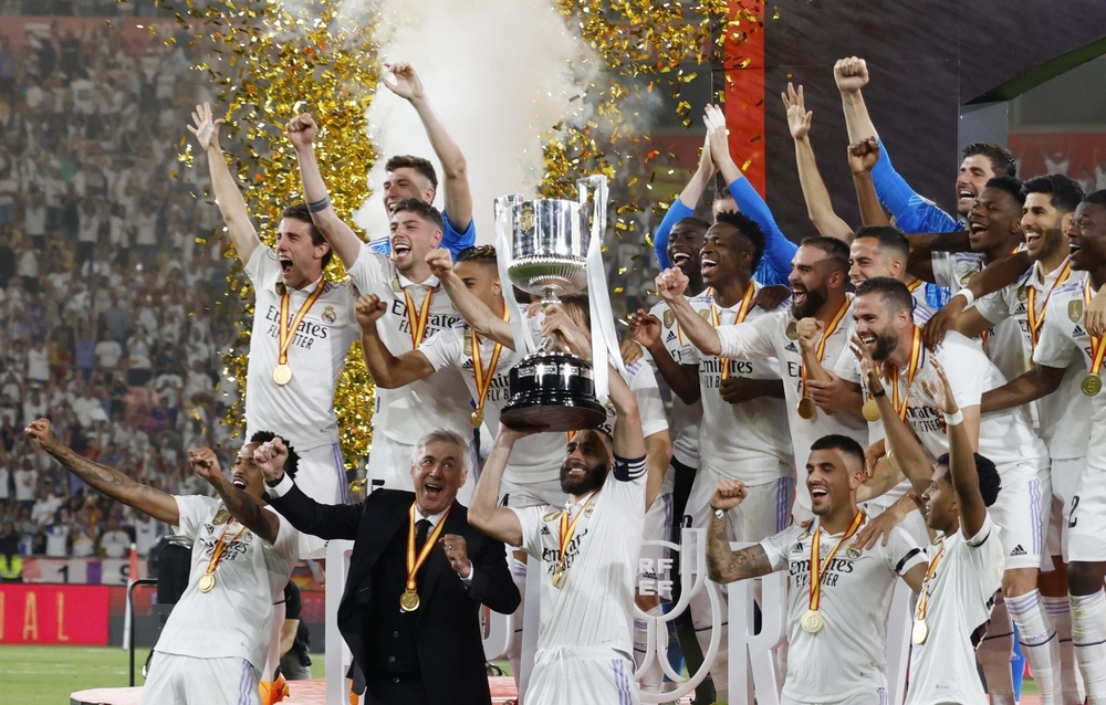 Khoảnh khắc Real Madrid nâng cao danh hiệu cúp Nhà vua Tây Ban Nha sau 9 năm chờ đợi - Ảnh 6.