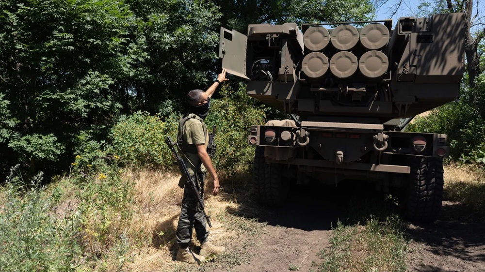 Ukraine gặp khó khi Nga tăng cường làm nhiễu hệ thống HIMARS - Ảnh 1.