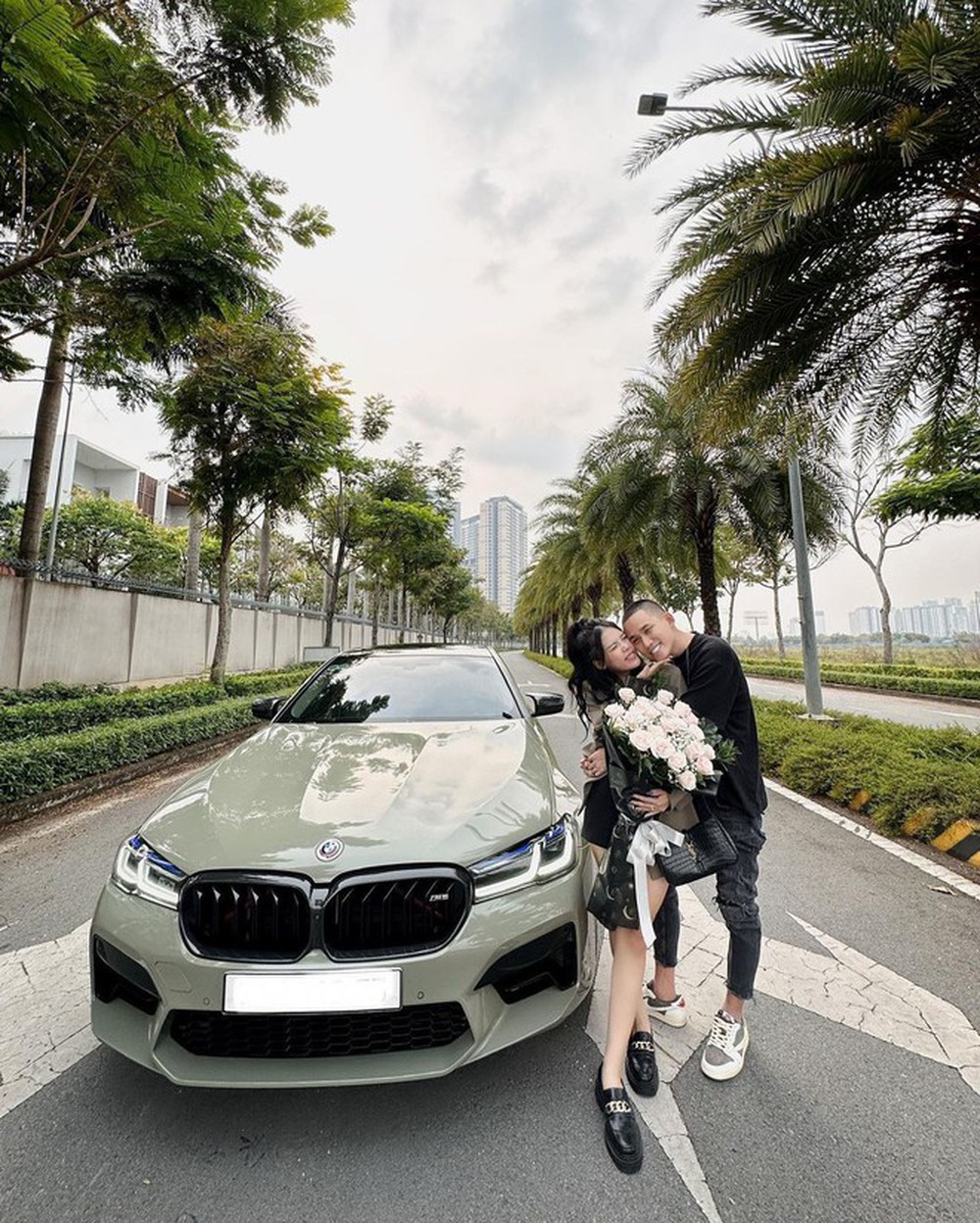Các hot couple yêu lâu năm vạch ra nguyên tắc để “mãi keo”: Chỉ một hành động quyết định 90% độ bền chặt, nói thì dễ mà làm mới khó!