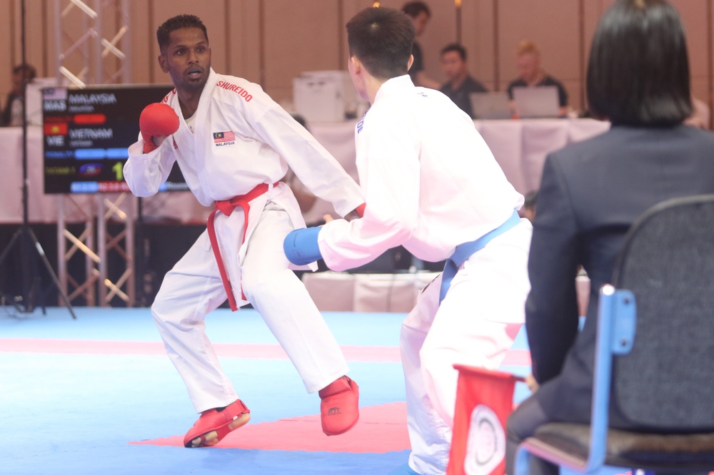 Karate Việt Nam ngược dòng giây cuối như phim hành động, giành vàng SEA Games với kịch bản điên rồ - Ảnh 2.