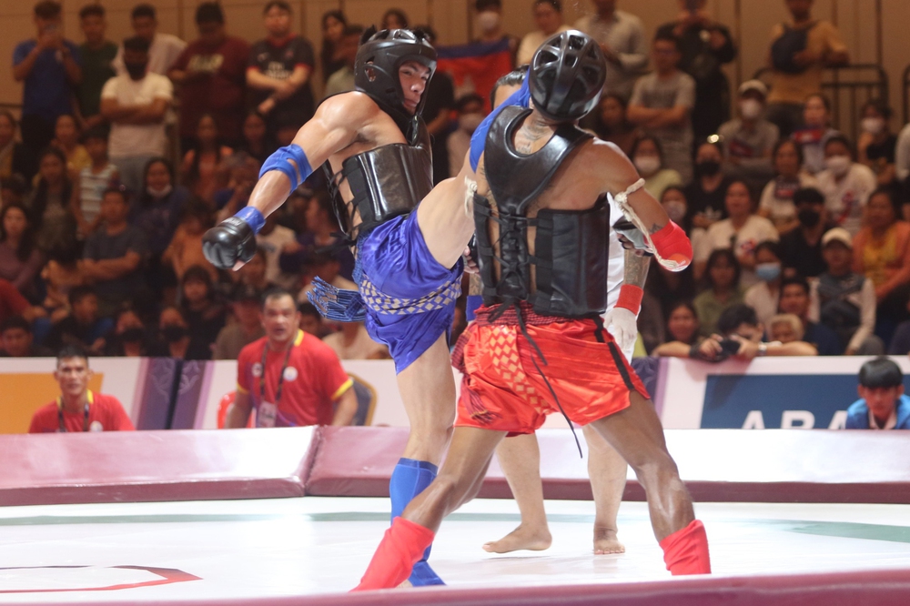 Ngược dòng giành HCV, võ sĩ Campuchia tạo nên khoảnh khắc ấn tượng bậc nhất lịch sử SEA Games - Ảnh 2.
