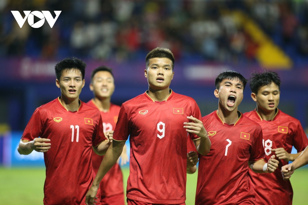 Dư âm U22 Việt Nam 2-1 U22 Malaysia: Khi thần may mắn che mờ HLV Troussier - Ảnh 7.