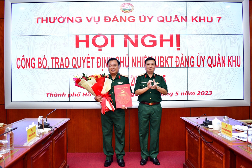 Thiếu tướng Trần Vinh Ngọc giữ chức Chủ nhiệm Ủy ban Kiểm tra Đảng ủy Quân khu 7 - Ảnh 1.
