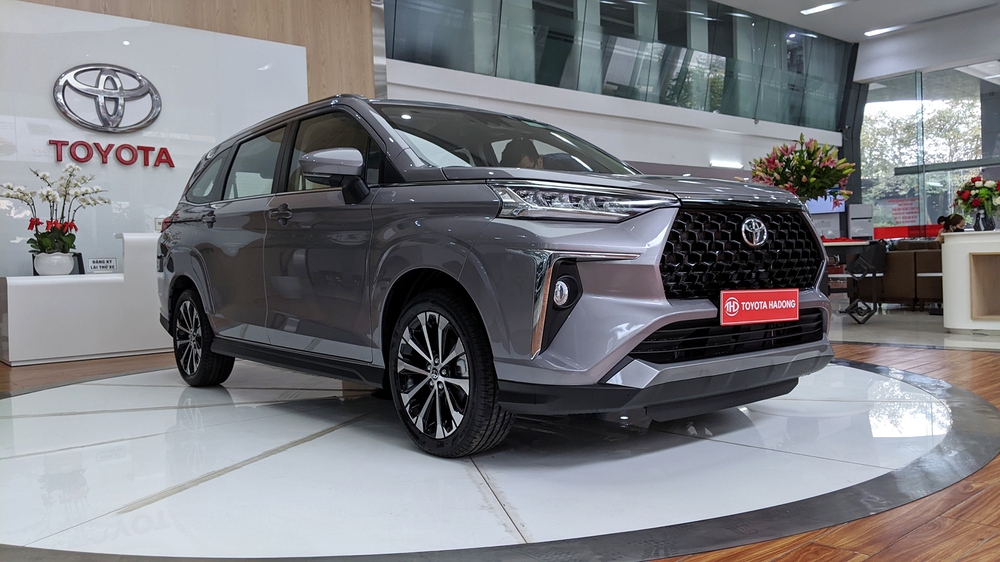 Bảng giá xe Toyota tháng 5: Veloz Cross giảm giá tới 65 triệu đồng - Ảnh 1.