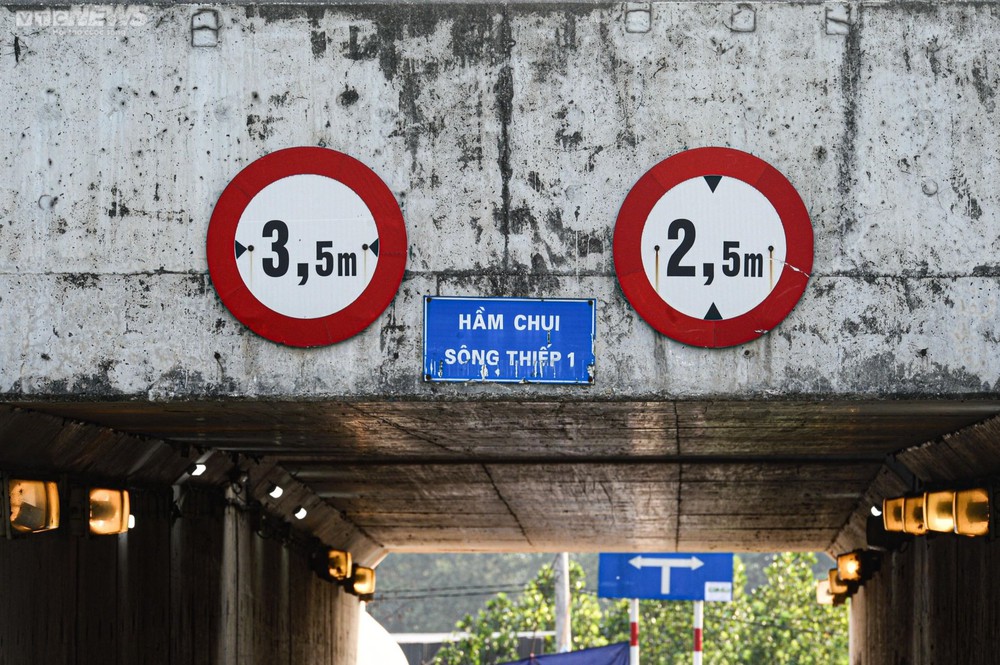 Ngắm từ trên cao tuyến đường 6.700 tỷ đồng mang tên Đại tướng Võ Nguyên Giáp - Ảnh 16. Ngắm từ trên cao tuyến đường 6.700 tỷ đồng mang tên Đại tướng Võ Nguyên Giáp - Ảnh 16.