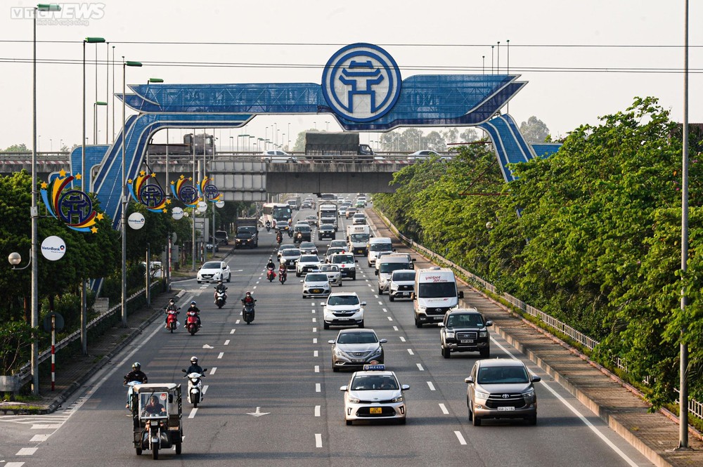 Ngắm từ trên cao tuyến đường 6.700 tỷ đồng mang tên Đại tướng Võ Nguyên Giáp - Ảnh 13. Ngắm từ trên cao tuyến đường 6.700 tỷ đồng mang tên Đại tướng Võ Nguyên Giáp - Ảnh 13.