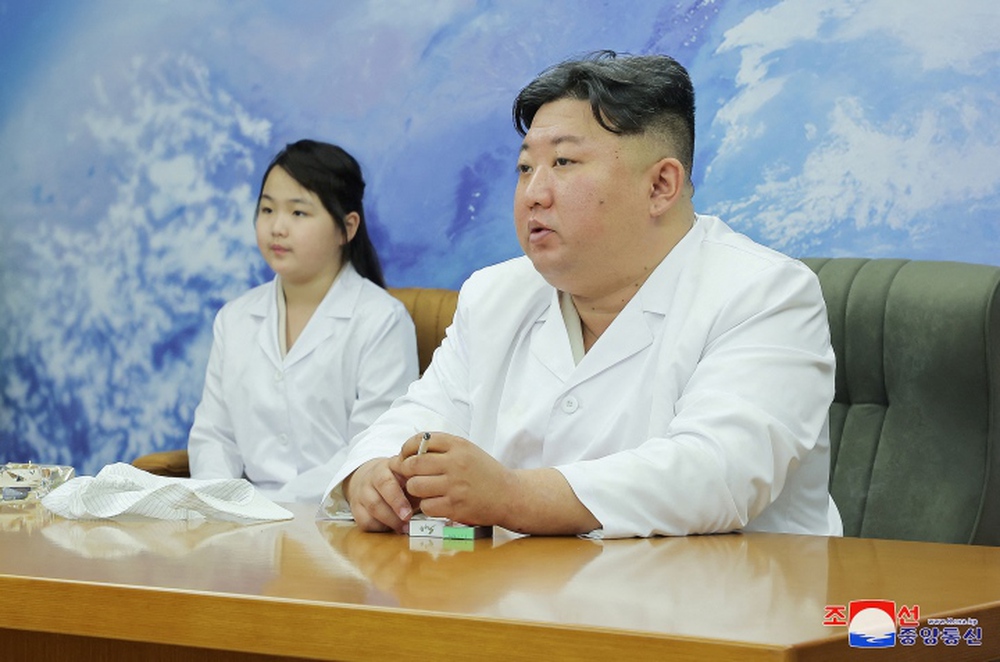 Tình báo Hàn Quốc công bố báo cáo về sức khỏe của ông Kim Jong-un - Ảnh 1.
