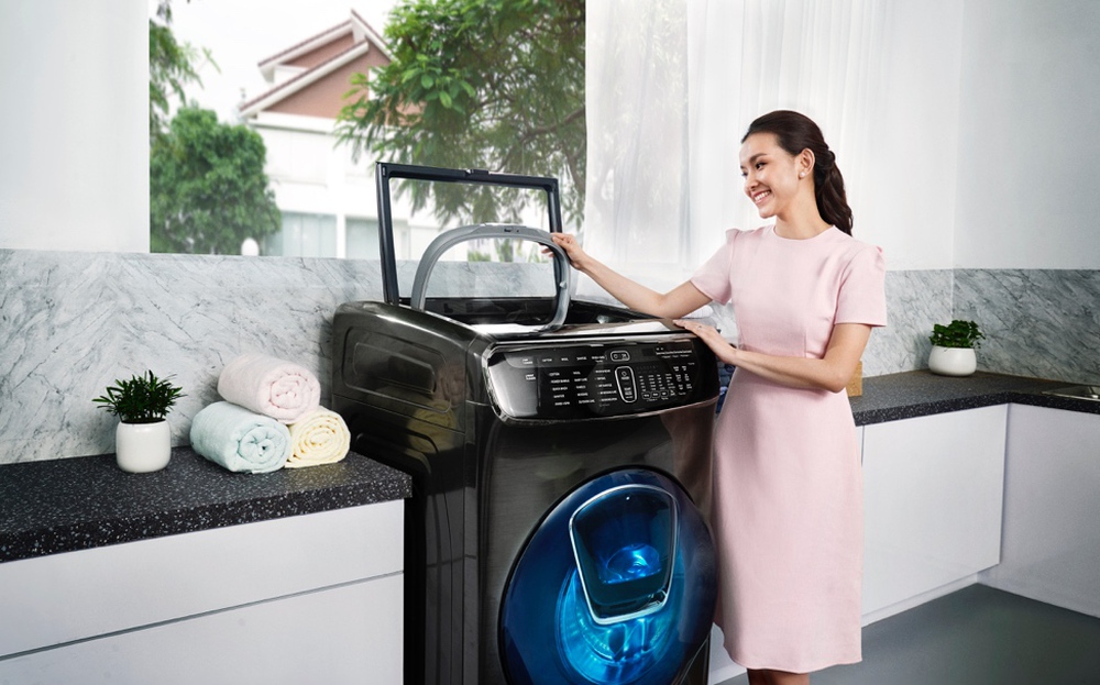 Mẹo giặt đồ giúp làm khô quần áo nhanh hơn và tiết kiệm chi phí điện nước - Ảnh 2.