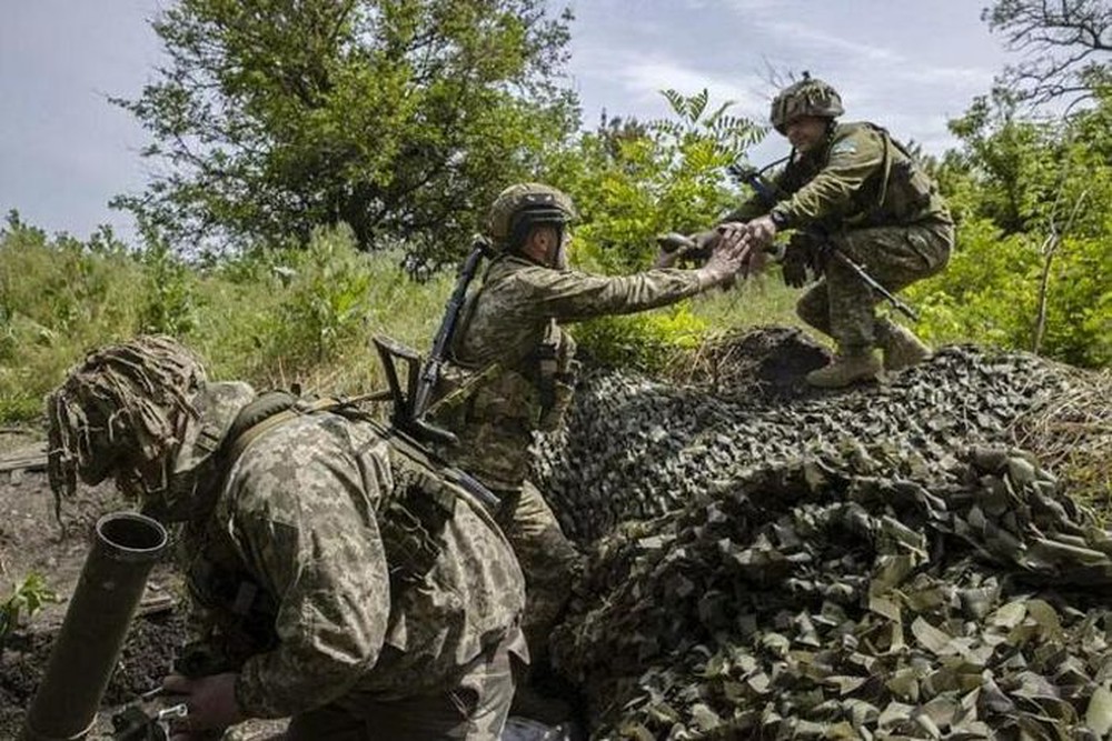 Ukraine đã thực sự phản công lớn, giao tranh dữ dội - Ảnh 1.