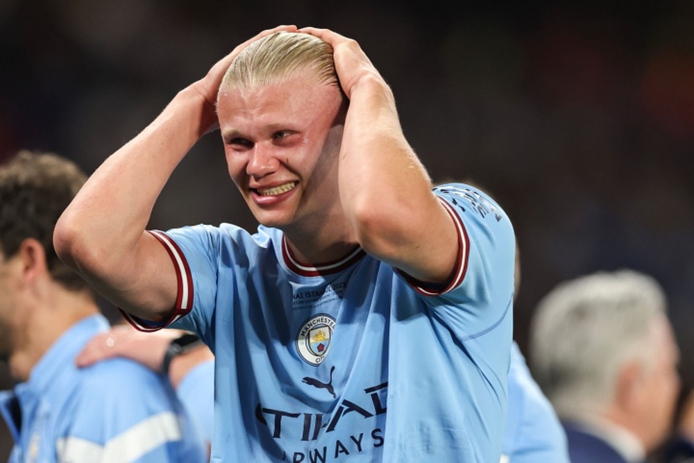 Cầu thủ Man City rơi nước mắt, HLV Guardiola vỡ òa cảm xúc vô địch Cúp C1 - Ảnh 7.