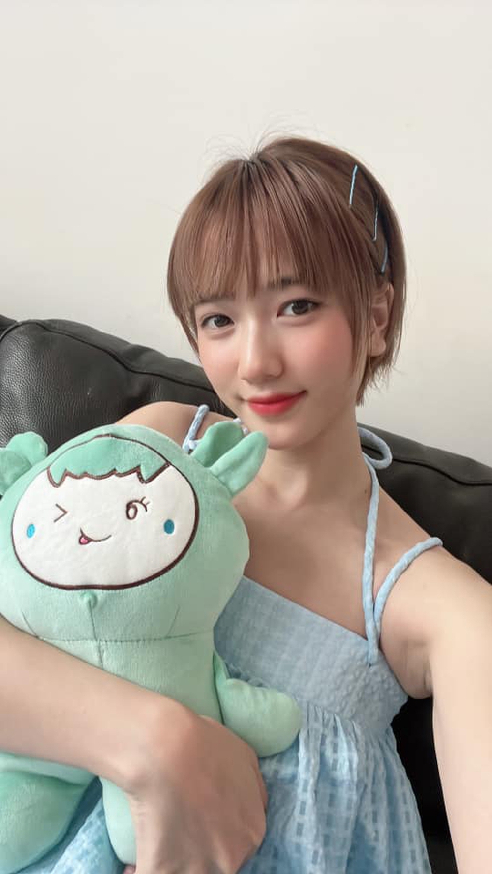 Vợ rapper nổi tiếng đẹp bất chấp trong ảnh chụp vội dù đã 2 con