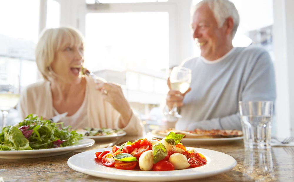 Chuyên gia với 20 năm kinh nghiệm nghiên cứu tiết lộ chế độ ăn 'ưu việt' để sống thọ hơn
