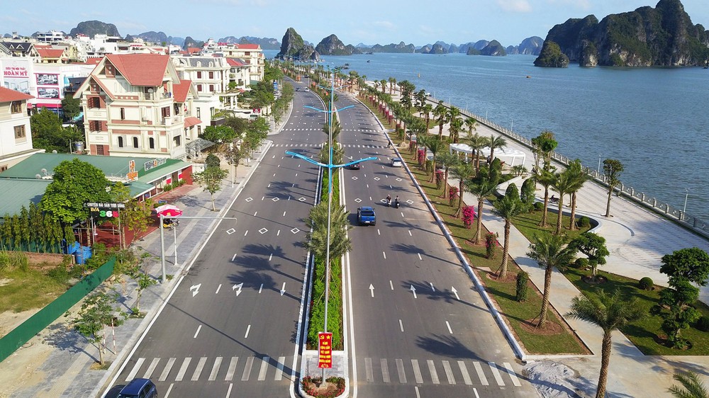 “Phố nhà giàu” tại Quảng Ninh xuất hiện những bất động sản có giá trên 100 tỷ đồng, môi giới khẳng định: “Có thời điểm người mua sẵn tiền cũng không ai bán” - Ảnh 3.