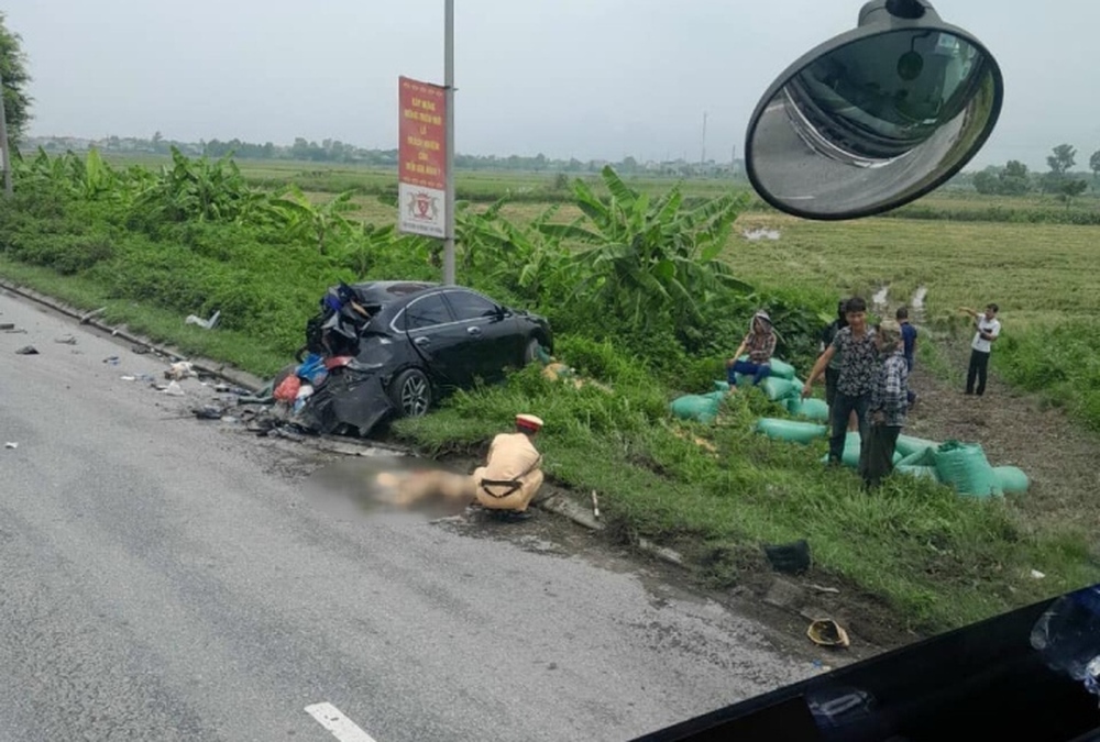 Bị xe đầu kéo tông khi đang làm nhiệm vụ, một cán bộ CSGT Hà Nam hy sinh - Ảnh 1.