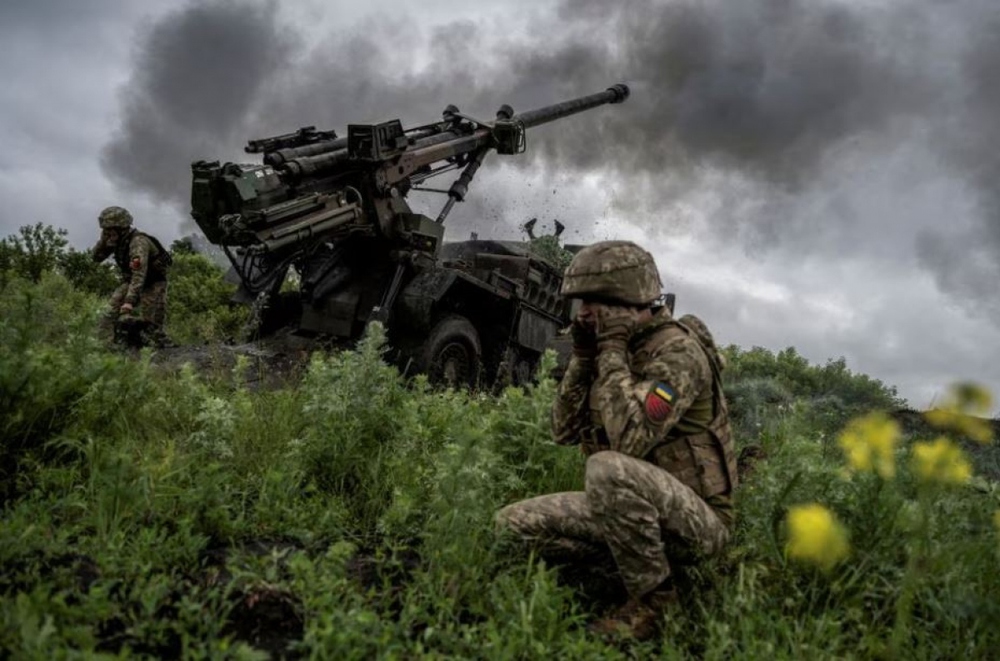 Quan chức châu Âu nói về việc đưa quân đội NATO vào Ukraine - Ảnh 1.