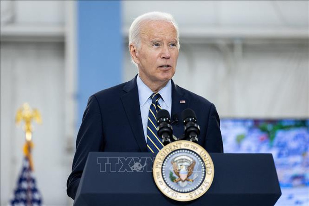 Tổng thống Joe Biden: Giới siêu giàu cần trả phần thuế phù hợp hơn - Ảnh 1.