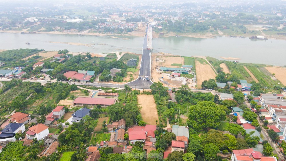 Toàn cảnh cây cầu nối hai tỉnh Phú Thọ - Vĩnh Phúc trị giá 540 tỷ đồng sắp khánh thành - Ảnh 11.