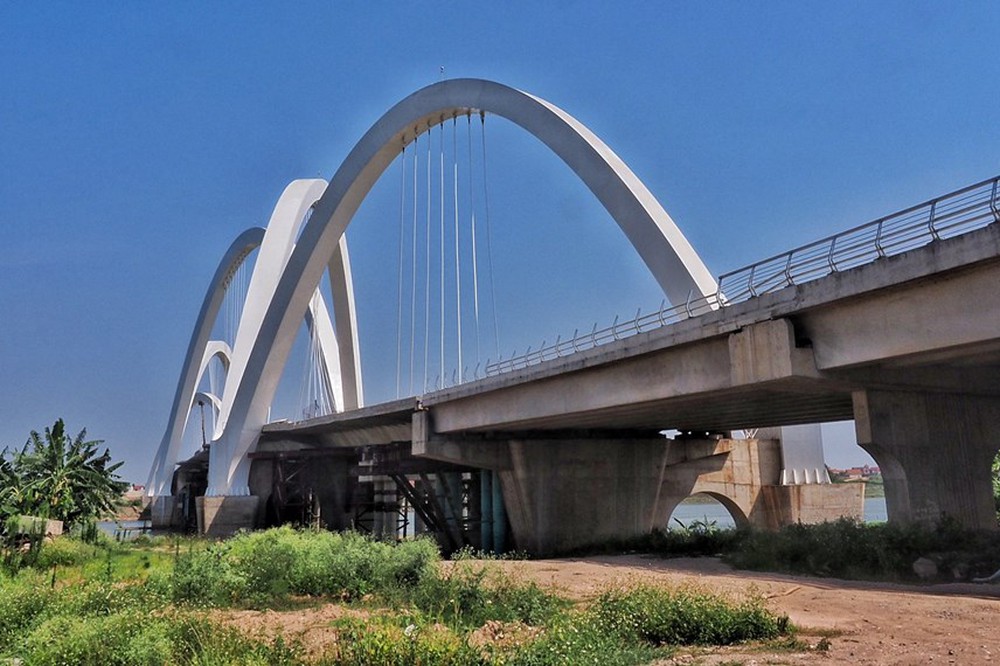 Ngắm cây cầu vòm thép cao nhất Việt Nam dự kiến thông xe trong tháng 9/2023 - Ảnh 14.