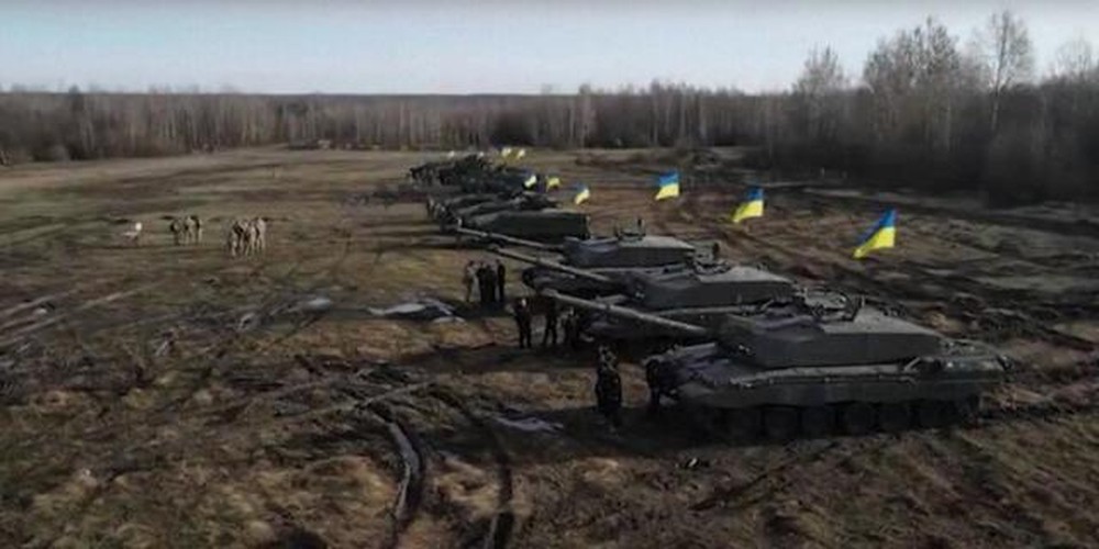 Ukraine đã sẵn sàng sử dụng xe tăng nguy hiểm nhất  - Ảnh 4.