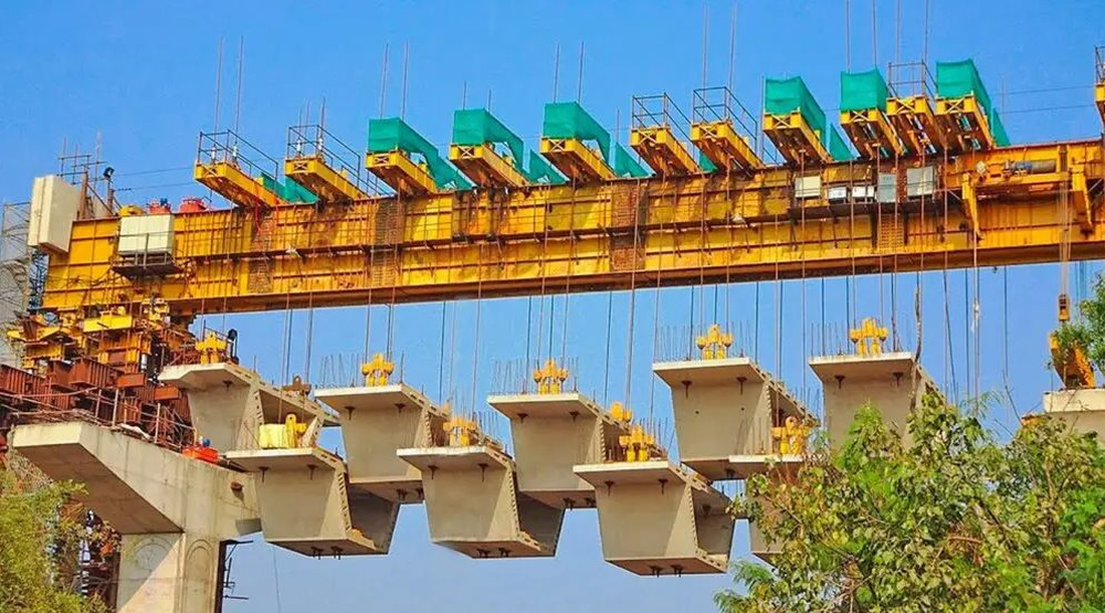 Trung Quốc phát minh siêu cỗ máy bất bại, có khả năng xây cầu khổng lồ chỉ trong vài ngày, nâng vật nặng lên tới 900 tấn, giúp giảm mạnh chi phí thi công - Ảnh 1.