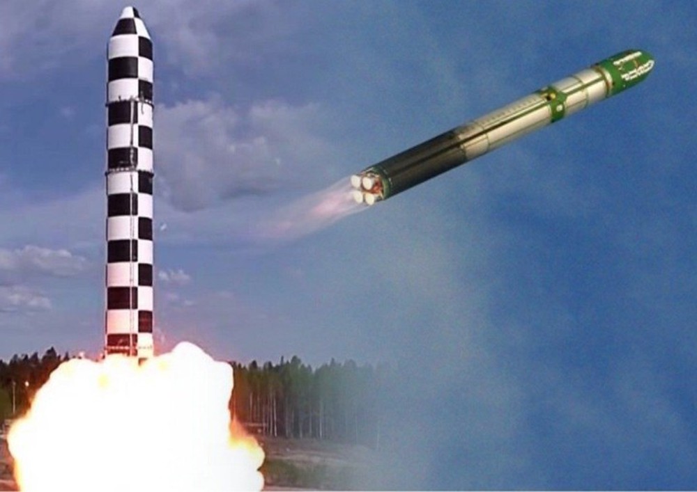 Tên lửa khổng lồ khiến phương Tây lo sợ - Ảnh 1.