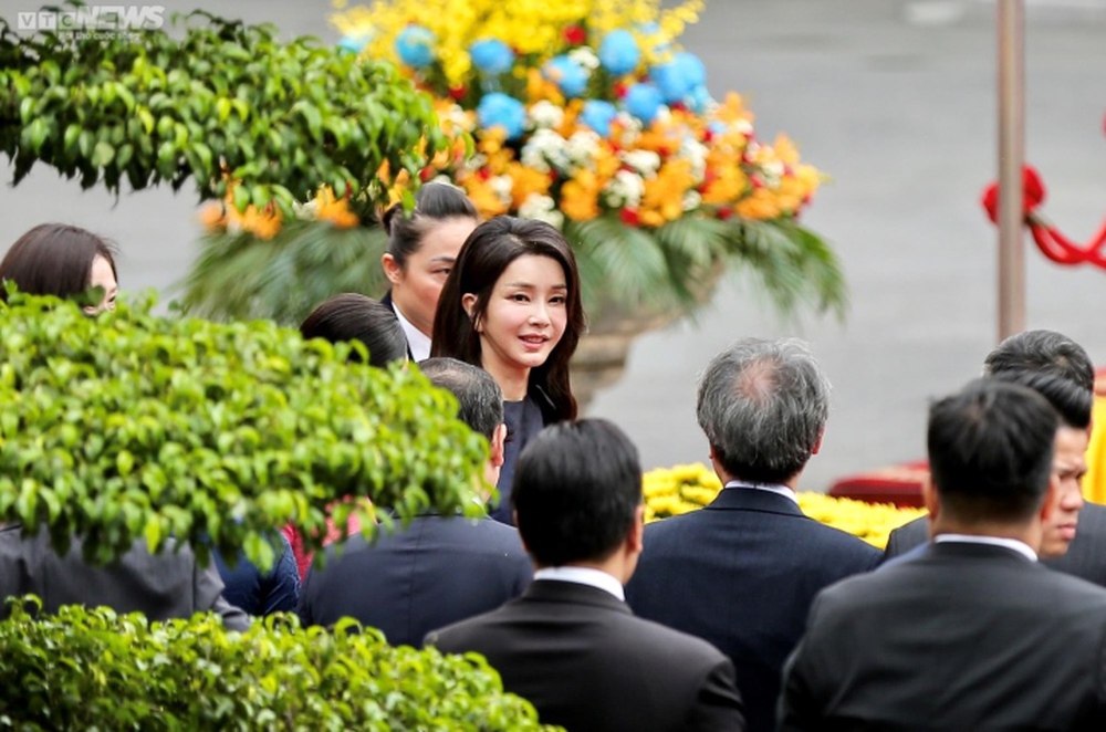 Bắn 21 phát đại bác chào đón Tổng thống Hàn Quốc Yoon Suk-yeol thăm Việt Nam - Ảnh 9.