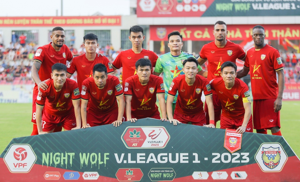 Hà Tĩnh chính thức trụ hạng sớm ở V-League 2023 - Ảnh 1.