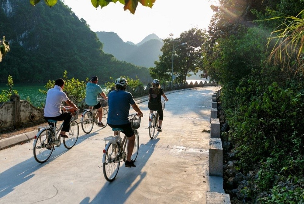 Làng chài Việt lọt top những ngôi làng cổ tích đẹp như tranh trên thế giới: Có cả núi và biển, cách Hà Nội chỉ 2 giờ chạy xe - Ảnh 7.