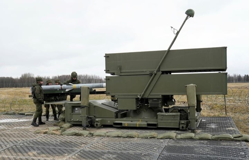 Litva mua hệ thống tên lửa phòng không tặng Ukraine - Ảnh 1.