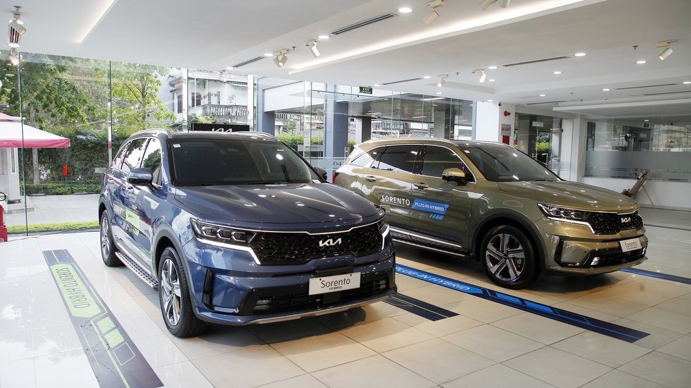 KIA giảm giá hàng loạt xe trong tháng 6 - Ảnh 1.