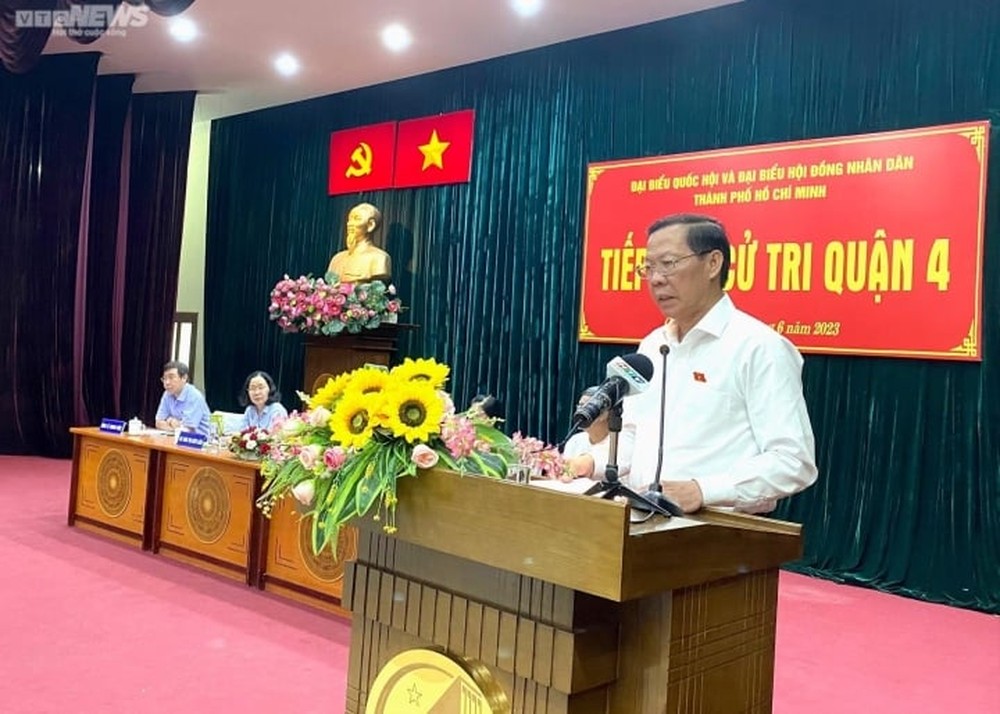 Ông Phan Văn Mãi: Vụ Ngân hàng SCB, Vạn Thịnh Phát ảnh hưởng rất lớn đến kinh tế, xã hội TP.HCM - Ảnh 1.