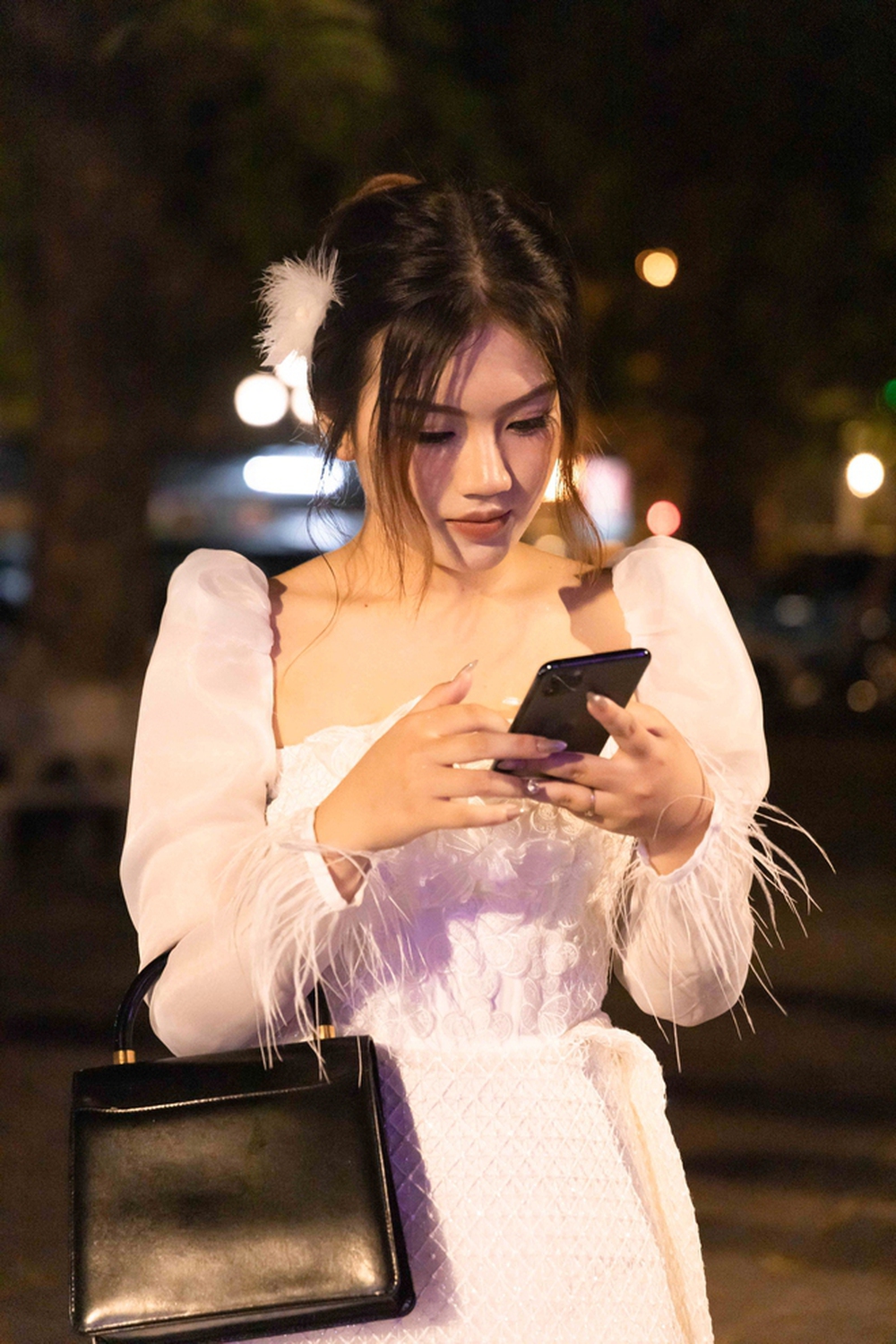 Dàn nữ sinh gây thương nhớ mùa bế giảng năm nay, ai cũng vừa xinh vừa duyên dáng!