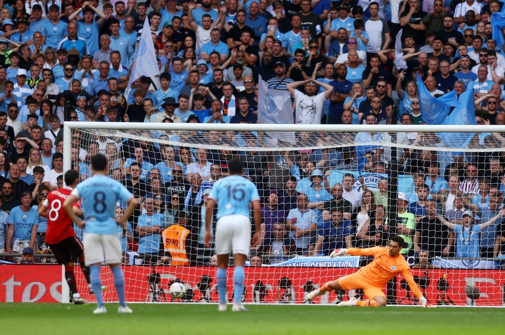 TRỰC TIẾP Man City 1 - 1 MU: Món quà bất ngờ - Ảnh 2.