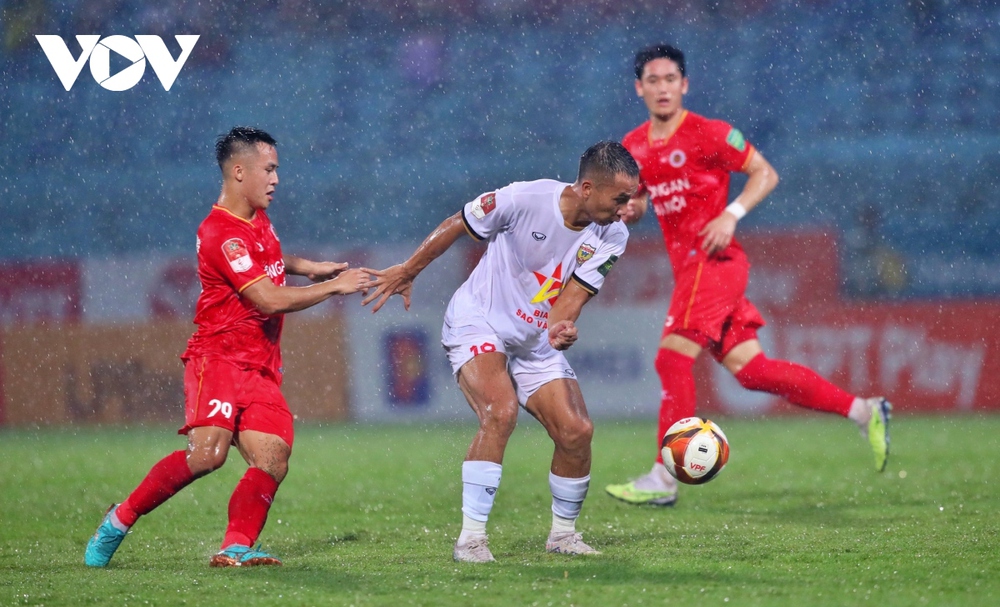 CLB CAHN nhận án phạt trước vòng 13 V-League 2023 - Ảnh 1.