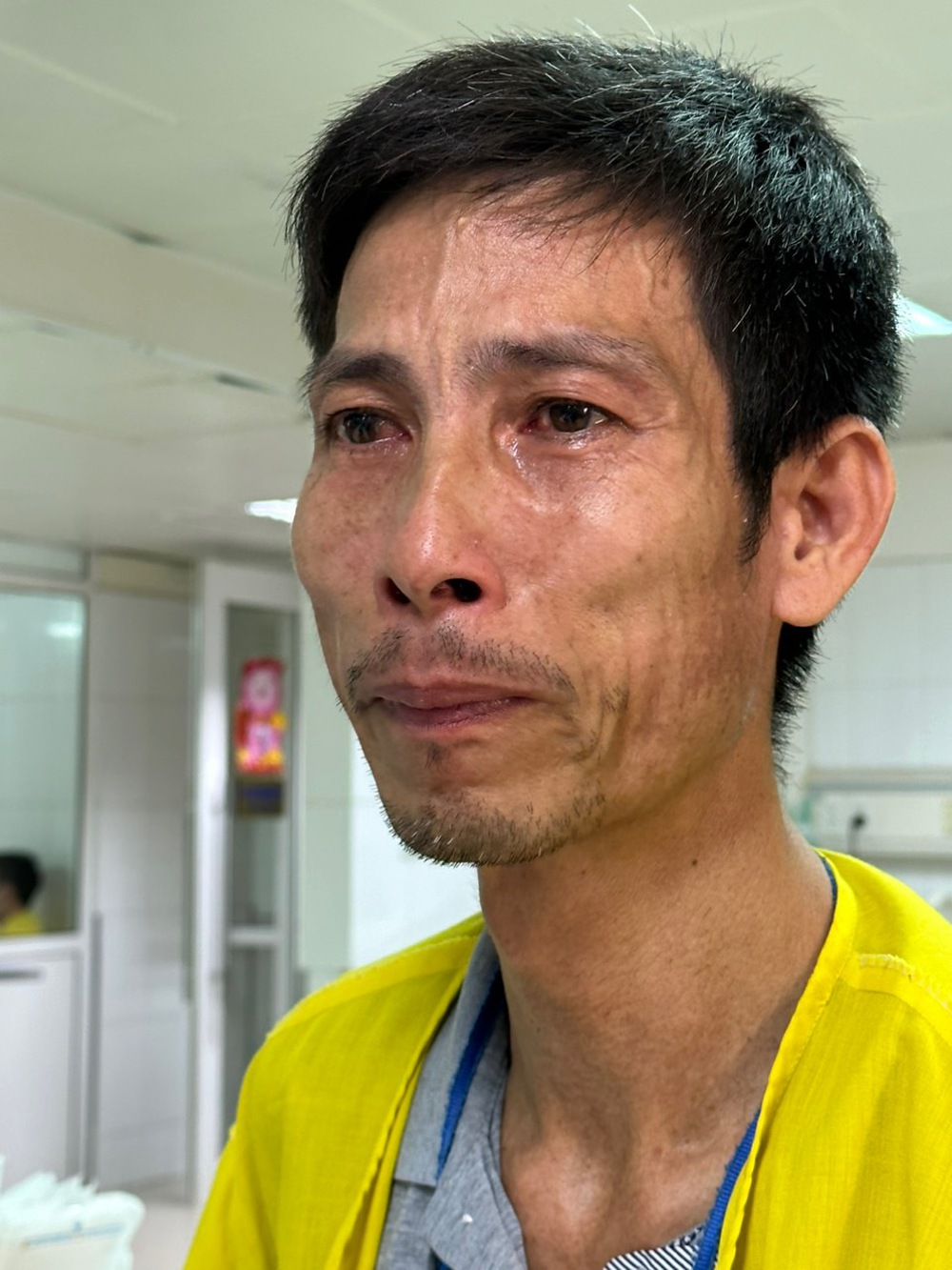 ‘Ước gì cha có thể đổi mạng mình lấy sức khỏe cho con’