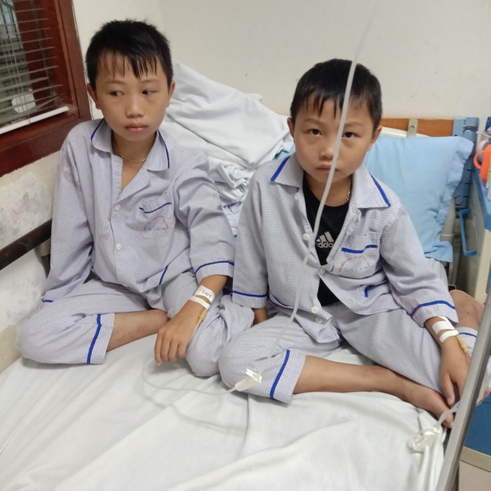Người mẹ nghèo đưa 2 con đi chữa trọng bệnh ròng rã suốt 9 năm - Ảnh 2.