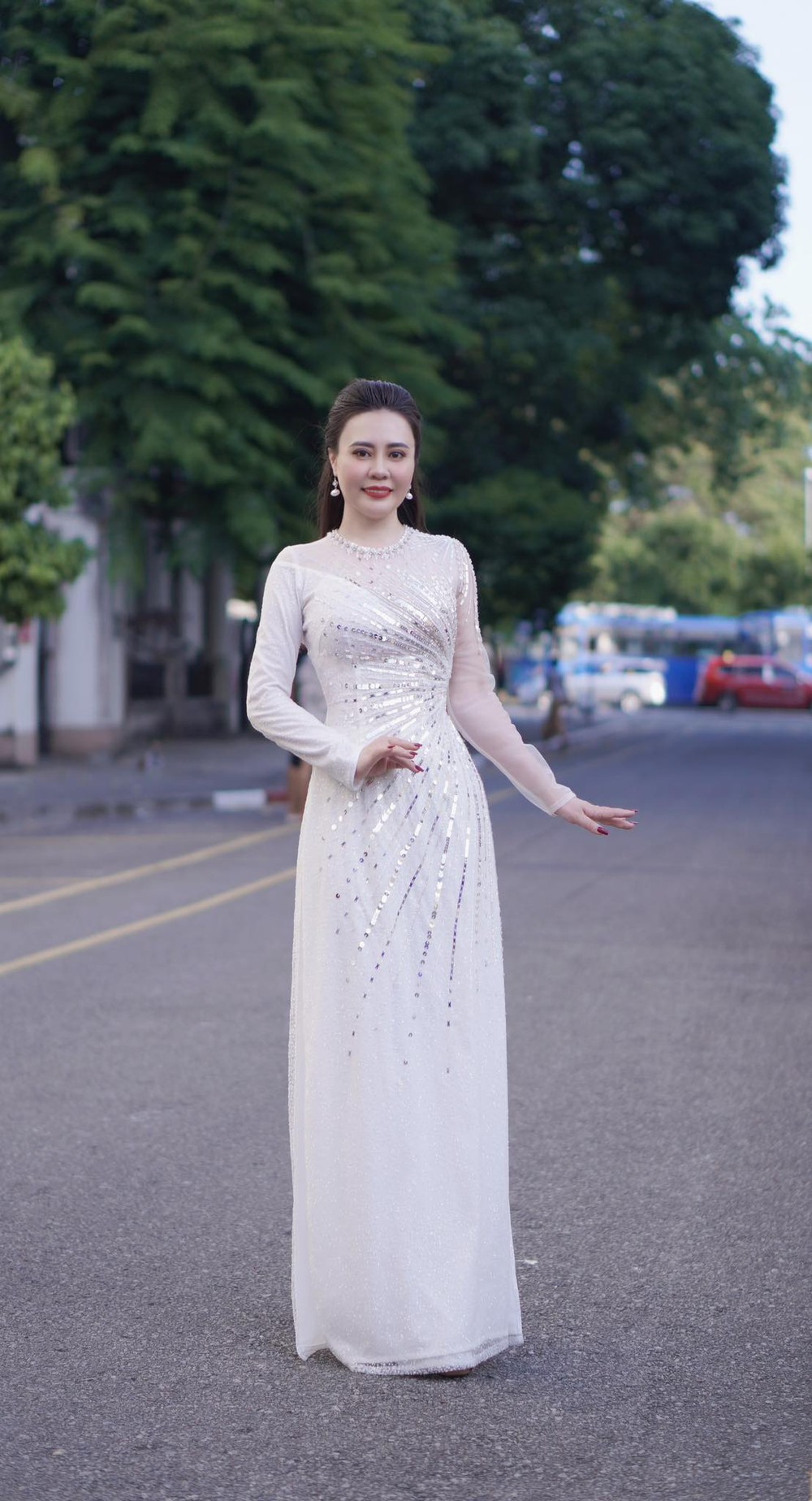 Hoa hậu Phan Kim Oanh trở lại Myanmar sau 7 tháng đăng quang, được truyền thông săn đón - Ảnh 6.
