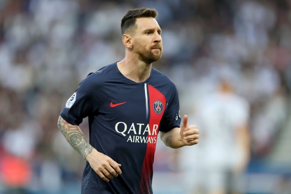 Messi đượm buồn trong lần cuối khoác áo PSG - Ảnh 4.