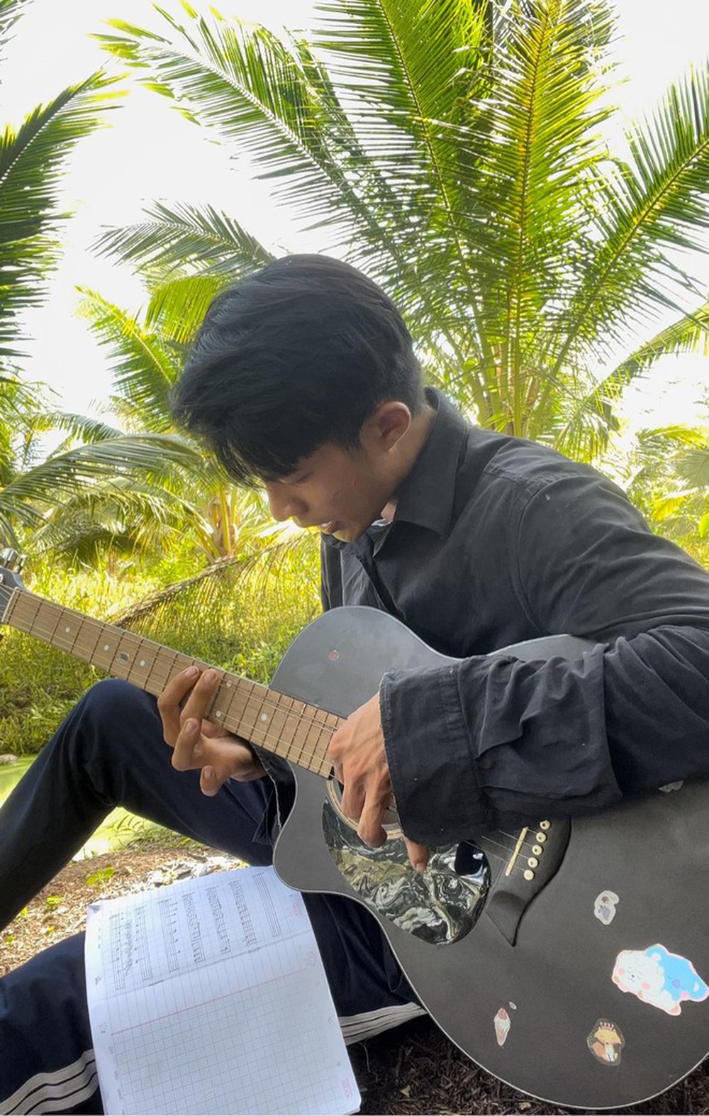 Thanh niên chăn vịt 2k2 sống đời dân dã miền Tây: Kiếm tiền khó nên có cách quản lý đặc biệt